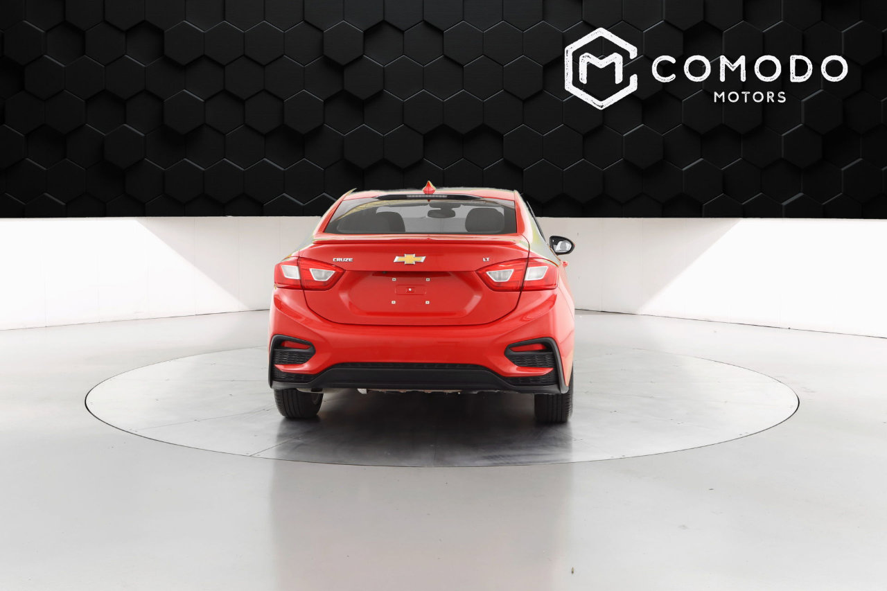 Used 2016 Chevrolet Cruze LT w/ Sun And Sound Package image 4