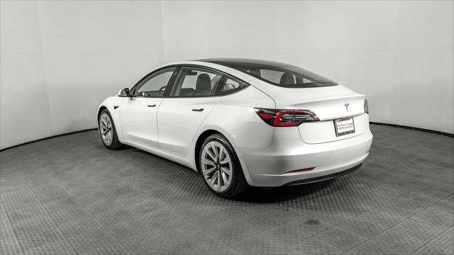 Used 2021 Tesla Model 3 Standard Range Plus image 4