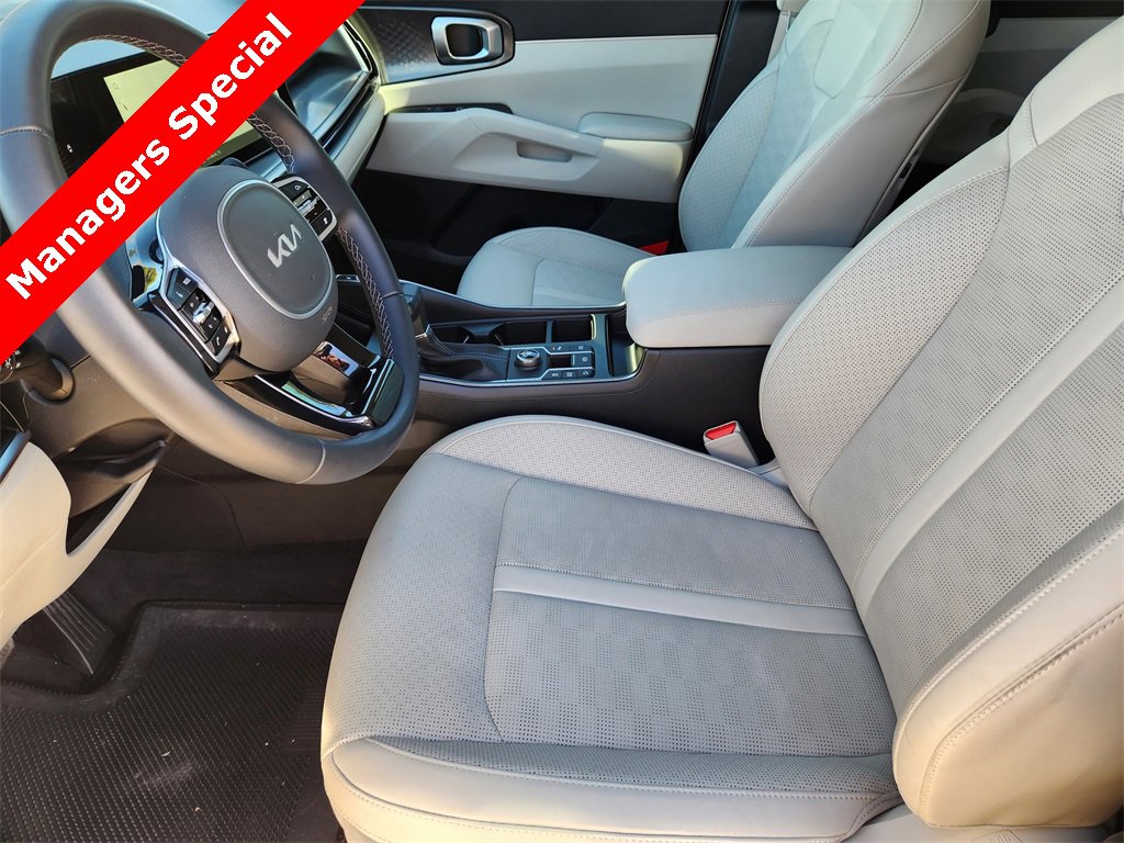 New 2025 Kia Sorento S image 9