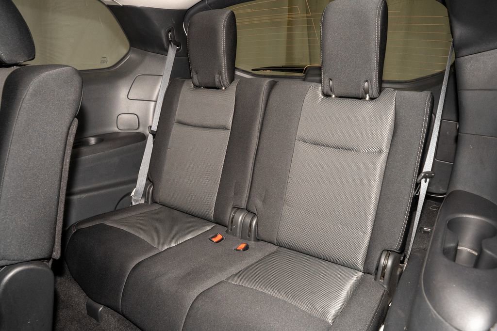 Used 2018 Nissan Pathfinder SV image 9