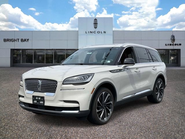 Certified 2023 Lincoln Aviator Reserve w/ Equipment Group 201A AWD/4WD image 2