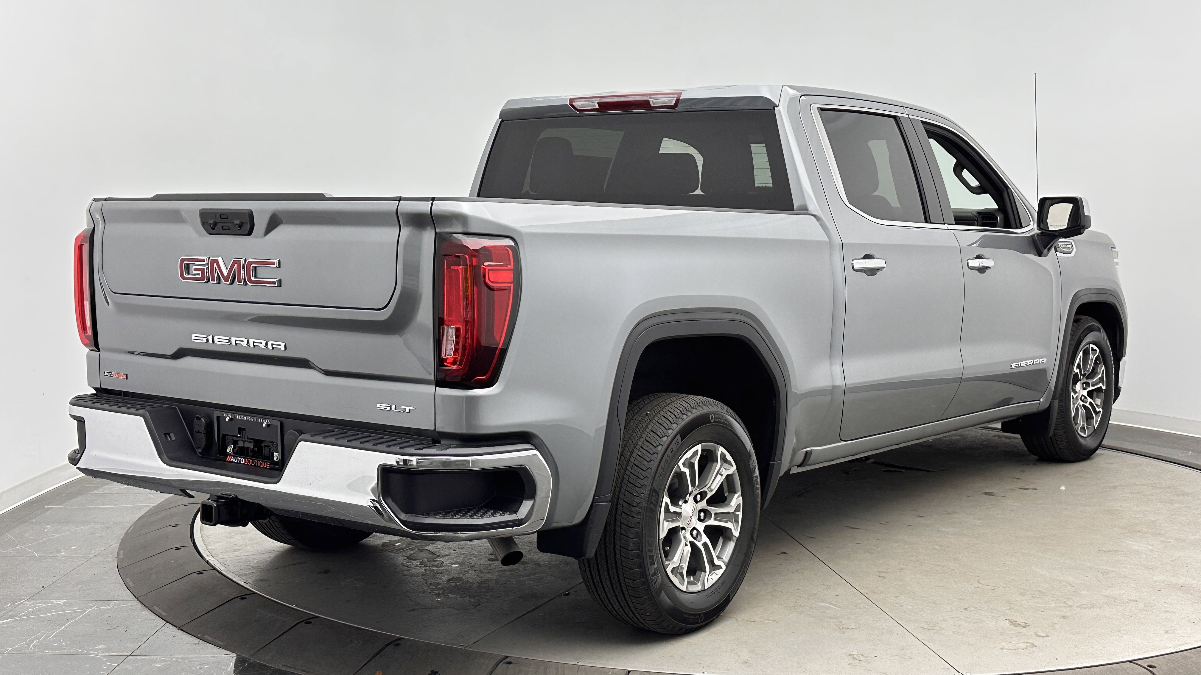 Used 2026 GMC Sierra 1500 SLT RWD image 7