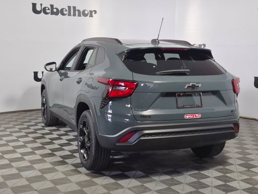 New 2026 Chevrolet Trax LT FWD image 5