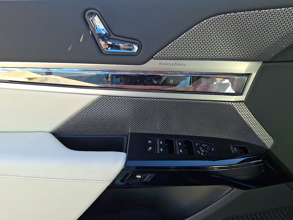 New 2026 BMW i7 xDrive60 image 11