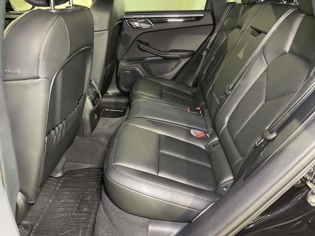 New 2026 Porsche Macan image 19