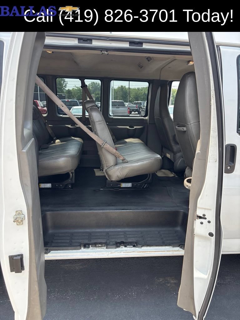 Used 2022 Chevrolet Express 3500 LS RWD image 9