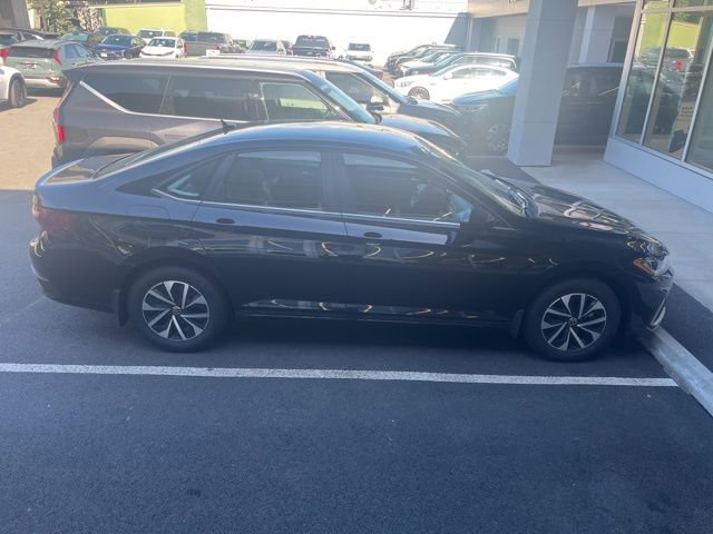 Used 2026 Volkswagen Jetta S image 3