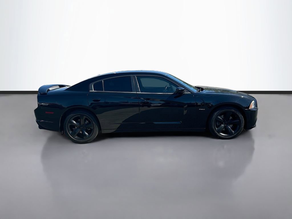 Used 2014 Dodge Charger R/T w/ Blacktop Package RWD image 4