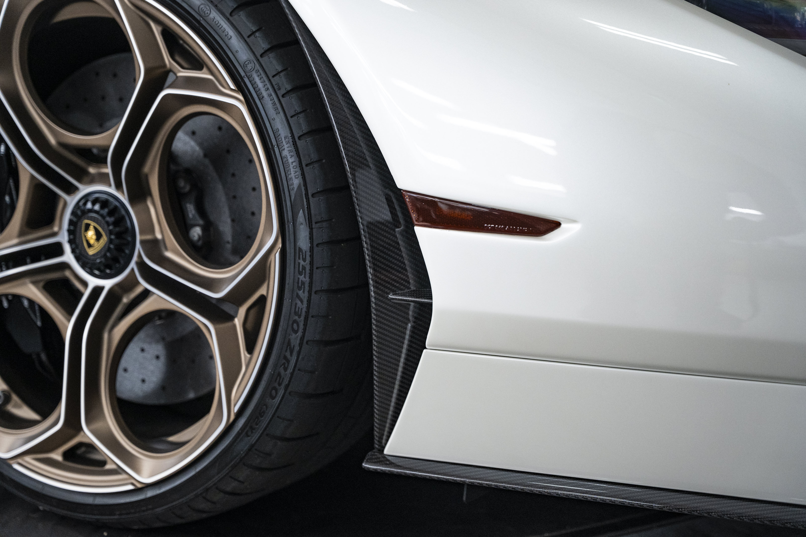 Used 2022 Lamborghini Aventador Countach AWD/4WD image 38