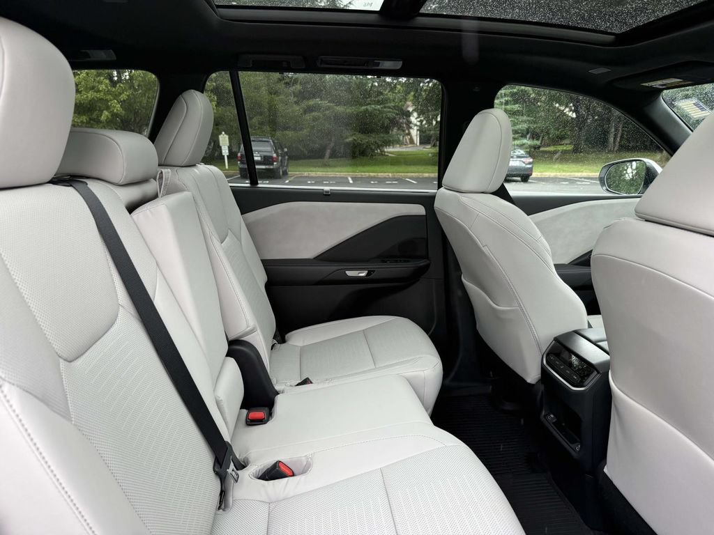 Used 2026 Lexus TX 350 AWD w/ Technology Package image 14