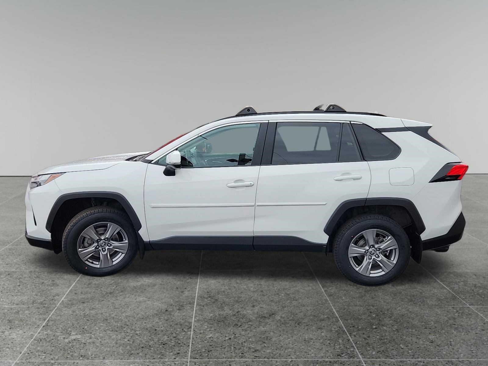 Certified 2024 Toyota RAV4 XLE w/ Convenience Package AWD/4WD image 4