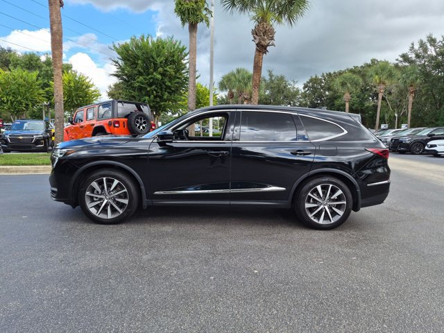 Used 2025 Acura MDX w/ Technology Package FWD image 9