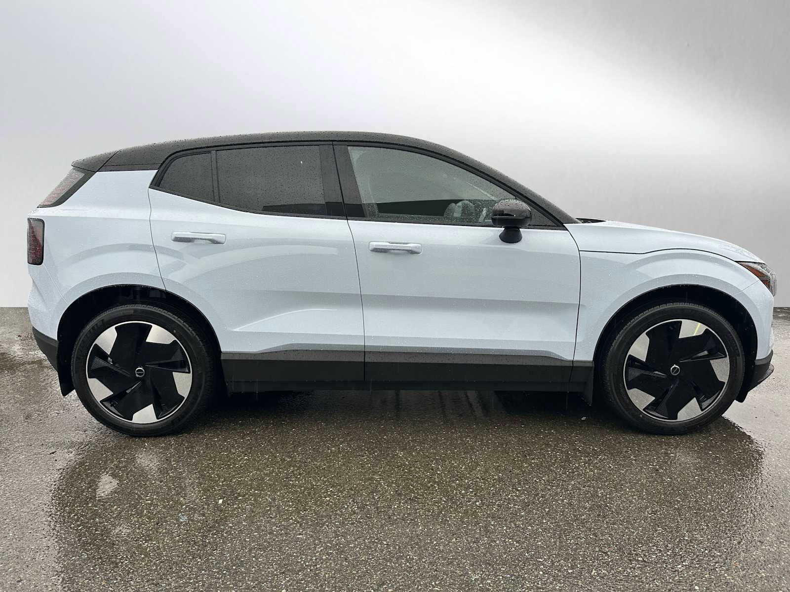 New 2026 Volvo EX30 Plus w/ Protection Package Premier AWD/4WD image 2