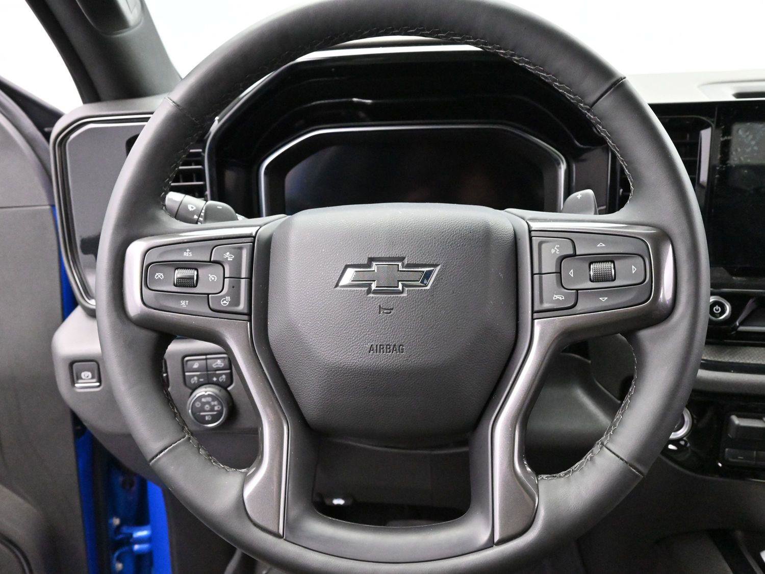 Used 2025 Chevrolet Silverado 1500 ZR2 w/ Technology Package image 17