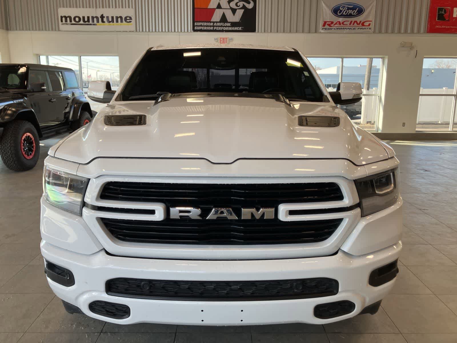 Used 2022 RAM 1500 Laramie AWD/4WD image 2