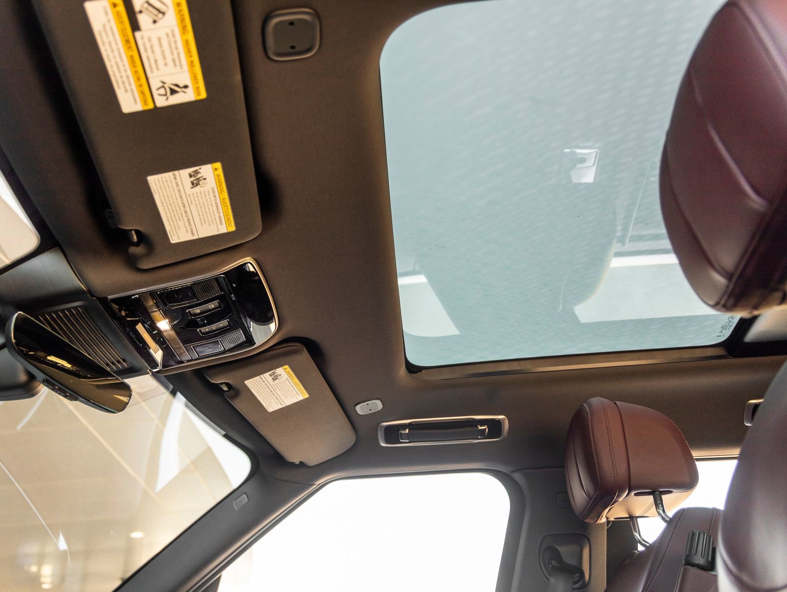 Used 2023 Land Rover Range Rover SE image 22