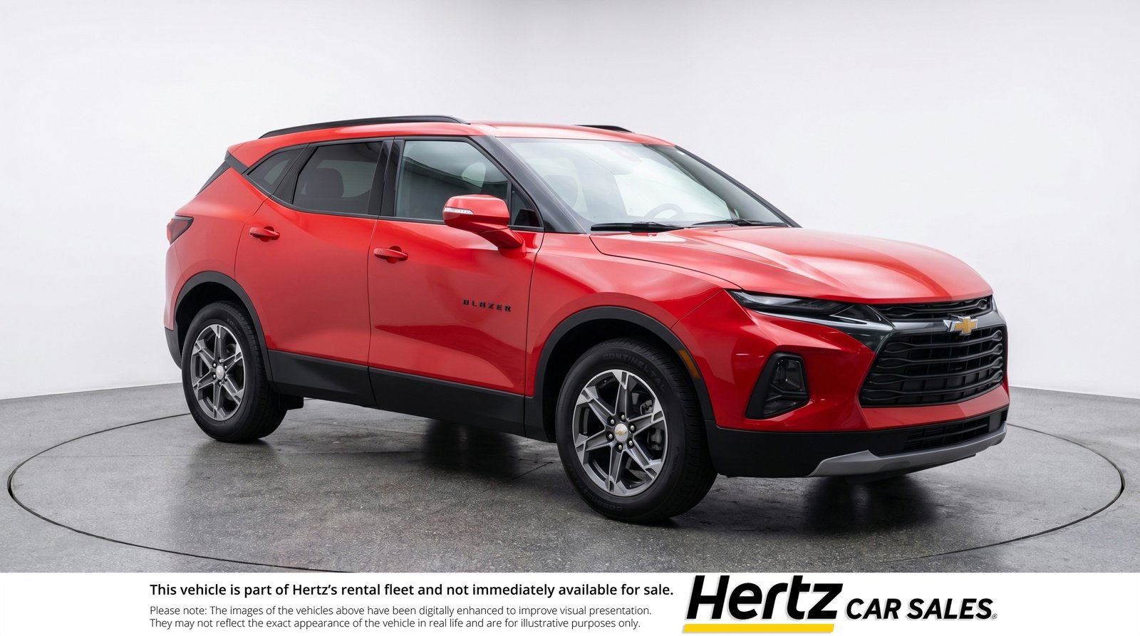 Used 2025 Chevrolet Blazer LT FWD image 1