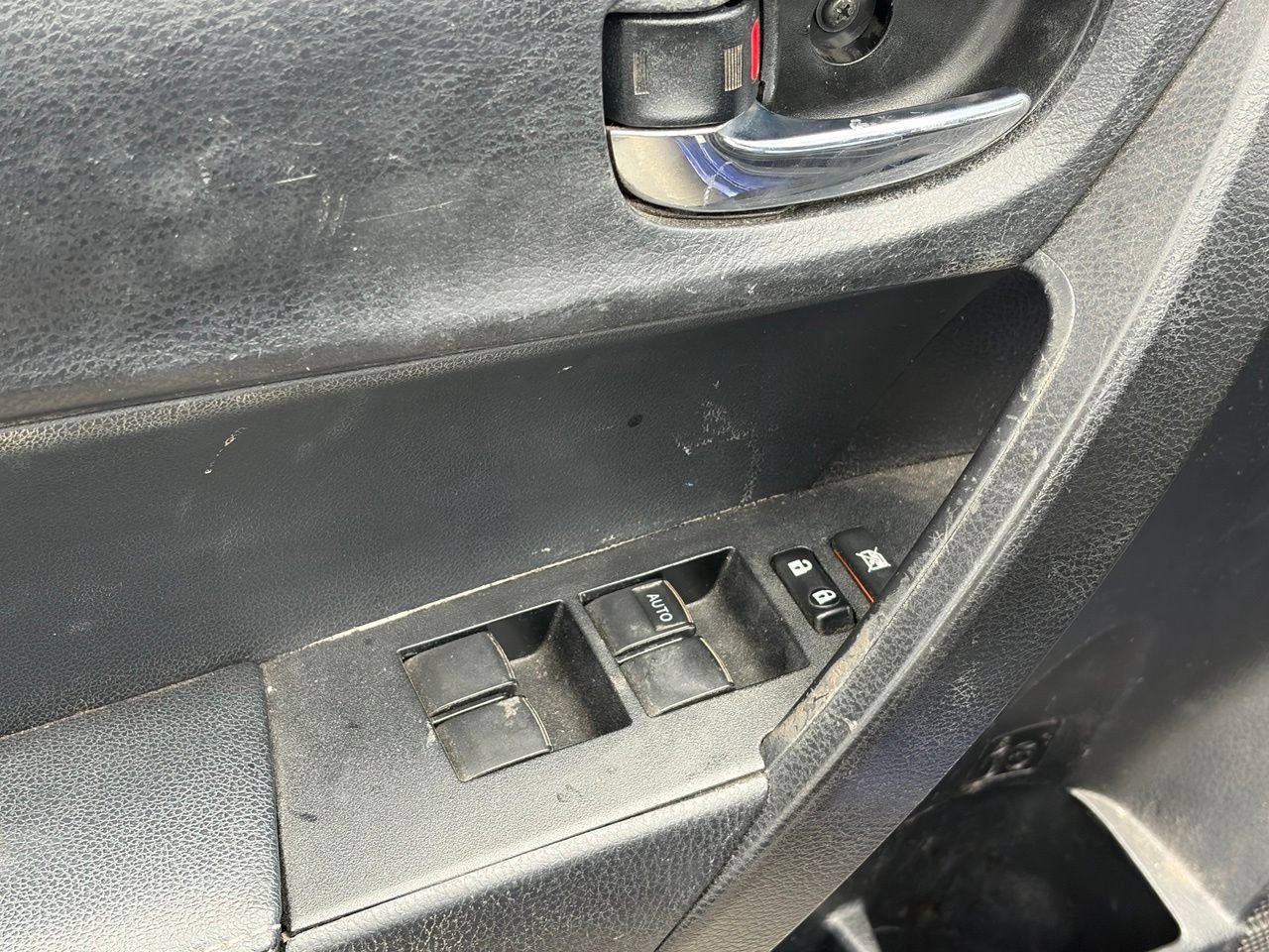 Used 2016 Toyota Corolla S FWD image 4