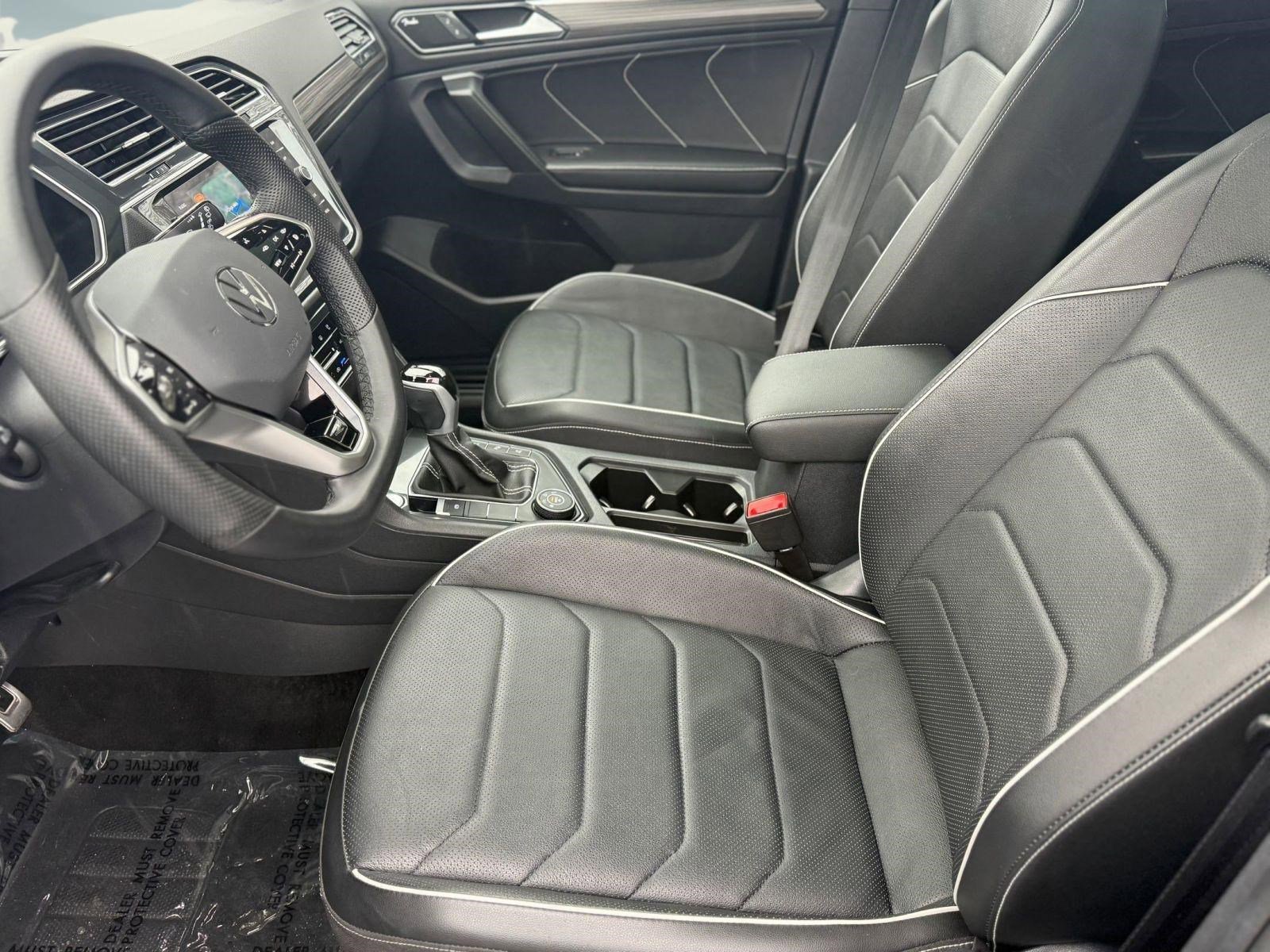 Used 2024 Volkswagen Tiguan SEL R-Line image 5