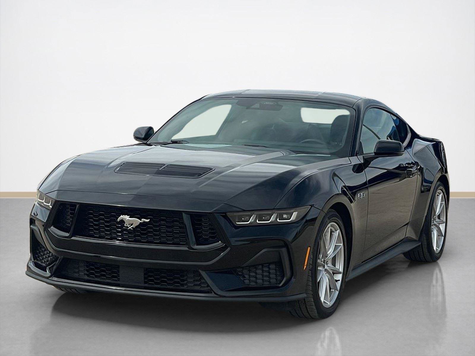 Used 2025 Ford Mustang GT Premium image 3