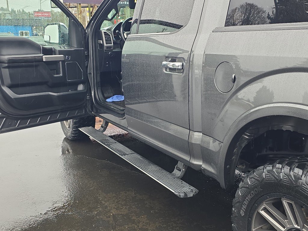 Used 2018 Ford F150 Platinum w/ Equipment Group 701A Luxury image 13