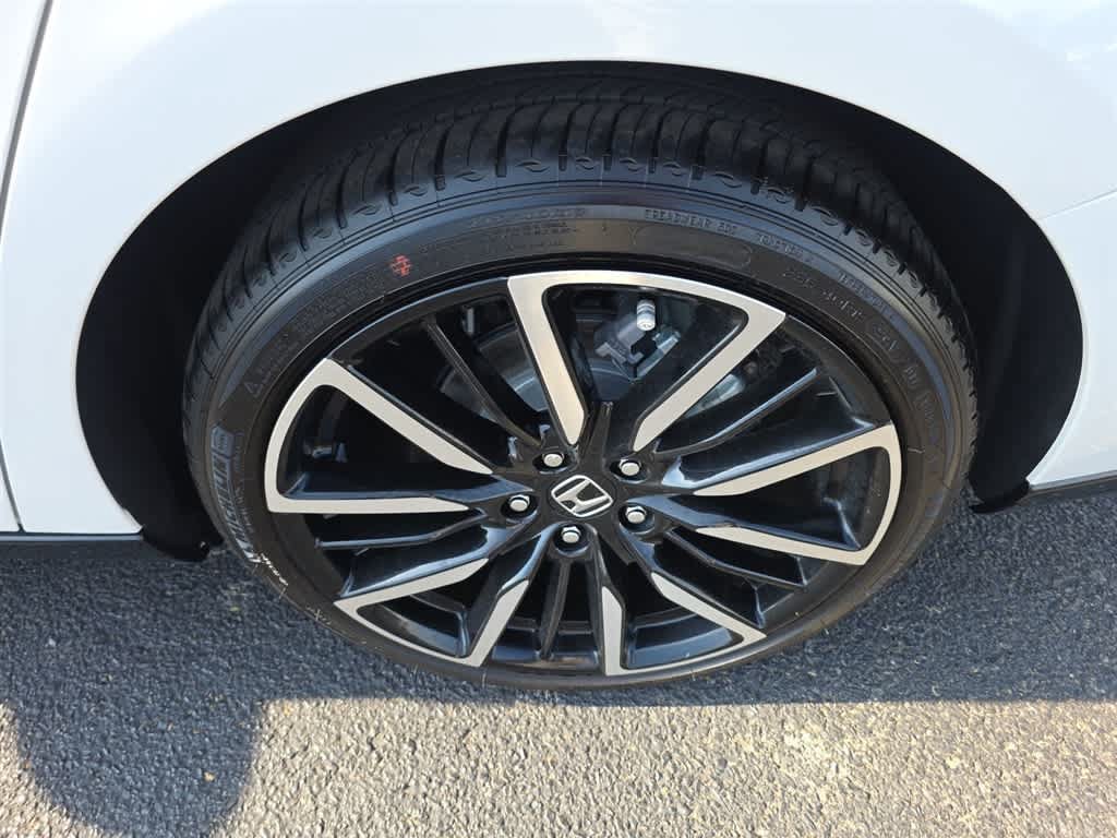 Used 2025 Honda Accord Touring image 27