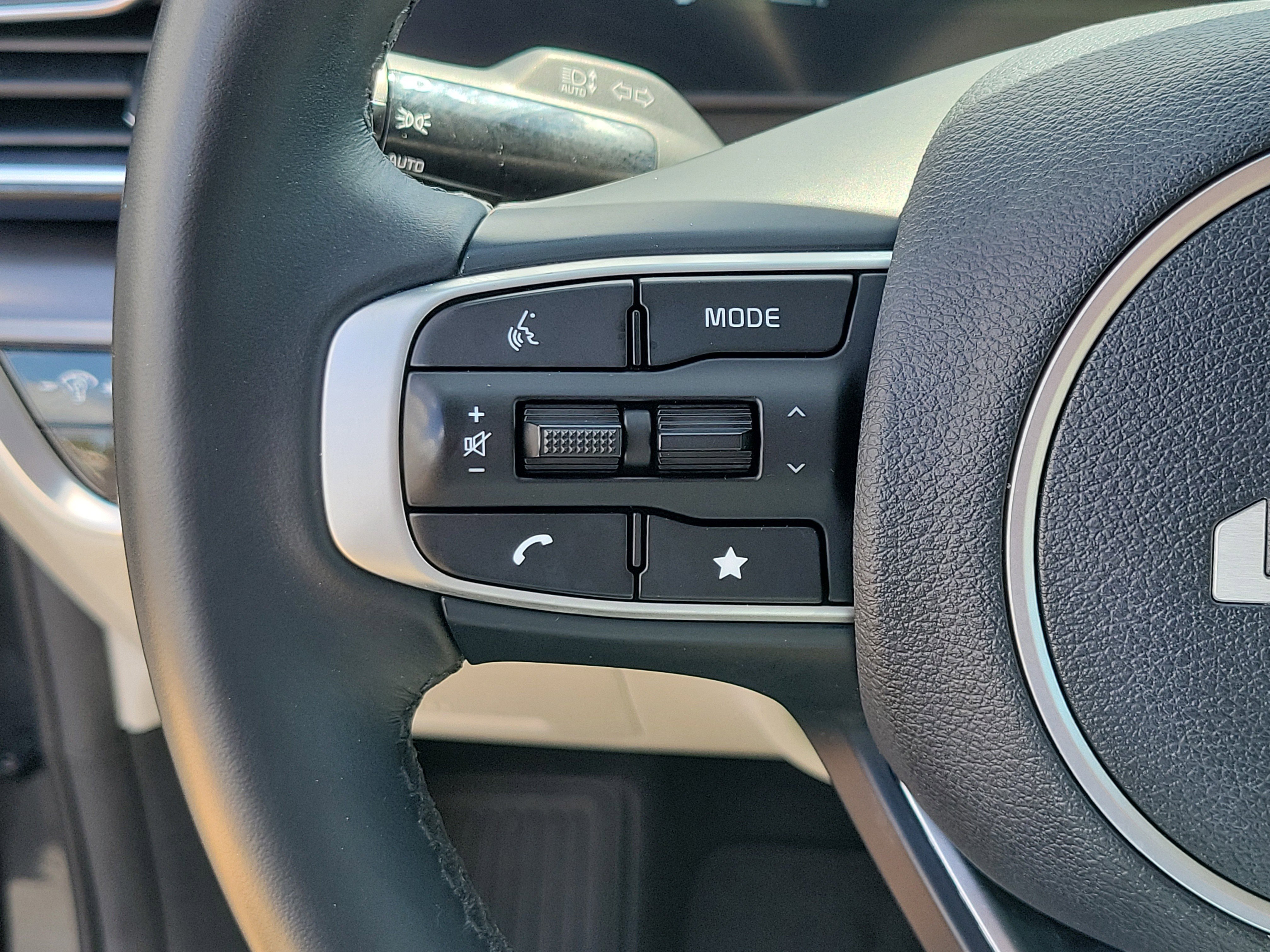 Used 2023 Kia Sportage EX image 26