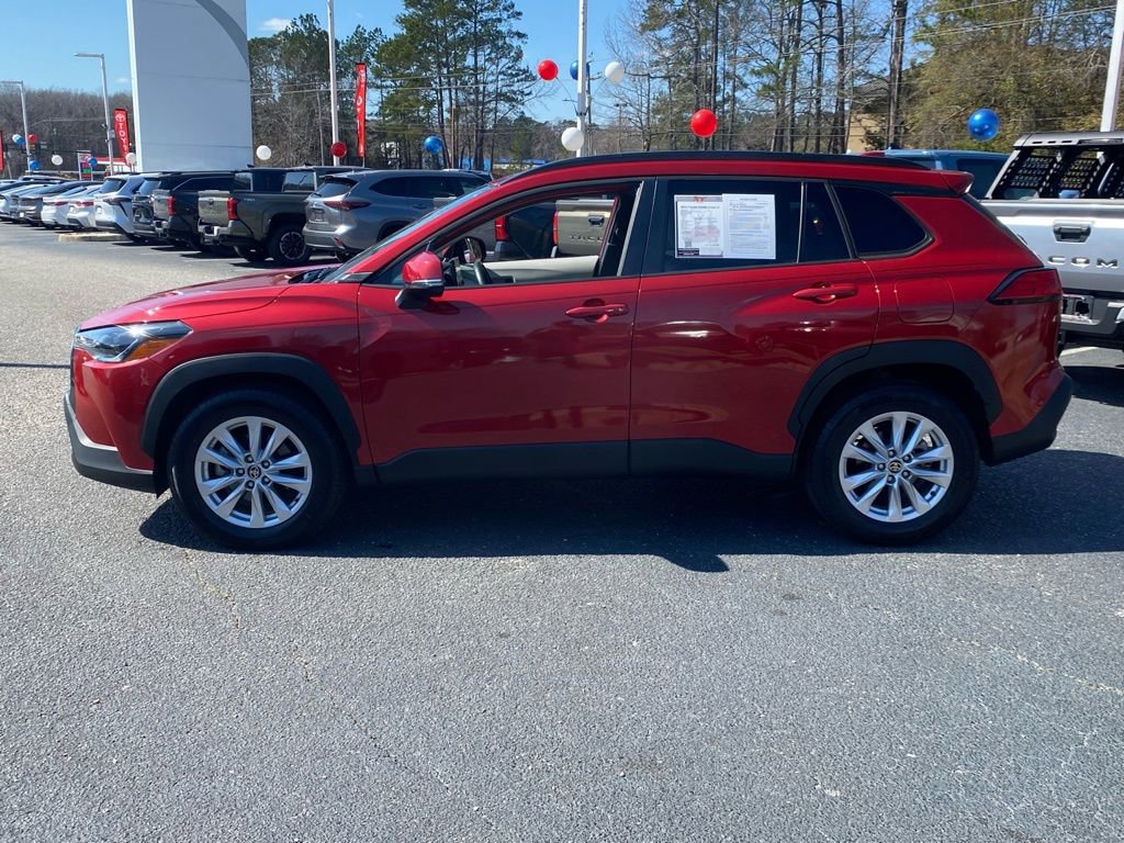 Used 2022 Toyota Corolla Cross LE image 4