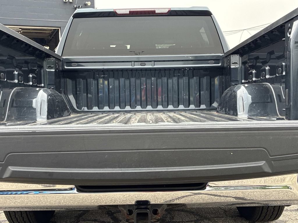 Used 2021 Chevrolet Silverado 1500 LT AWD/4WD image 14
