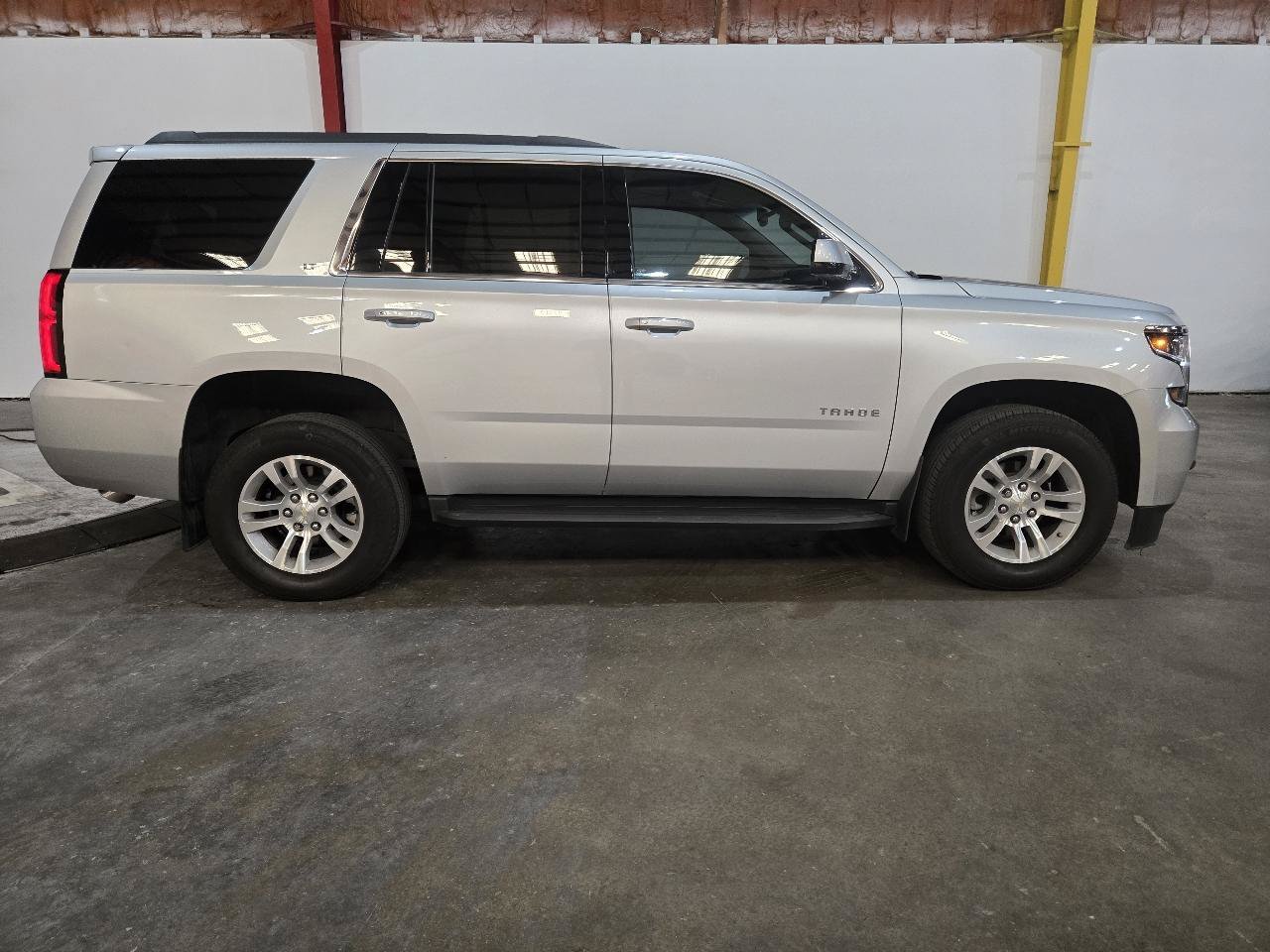 Used 2017 Chevrolet Tahoe LT RWD image 9