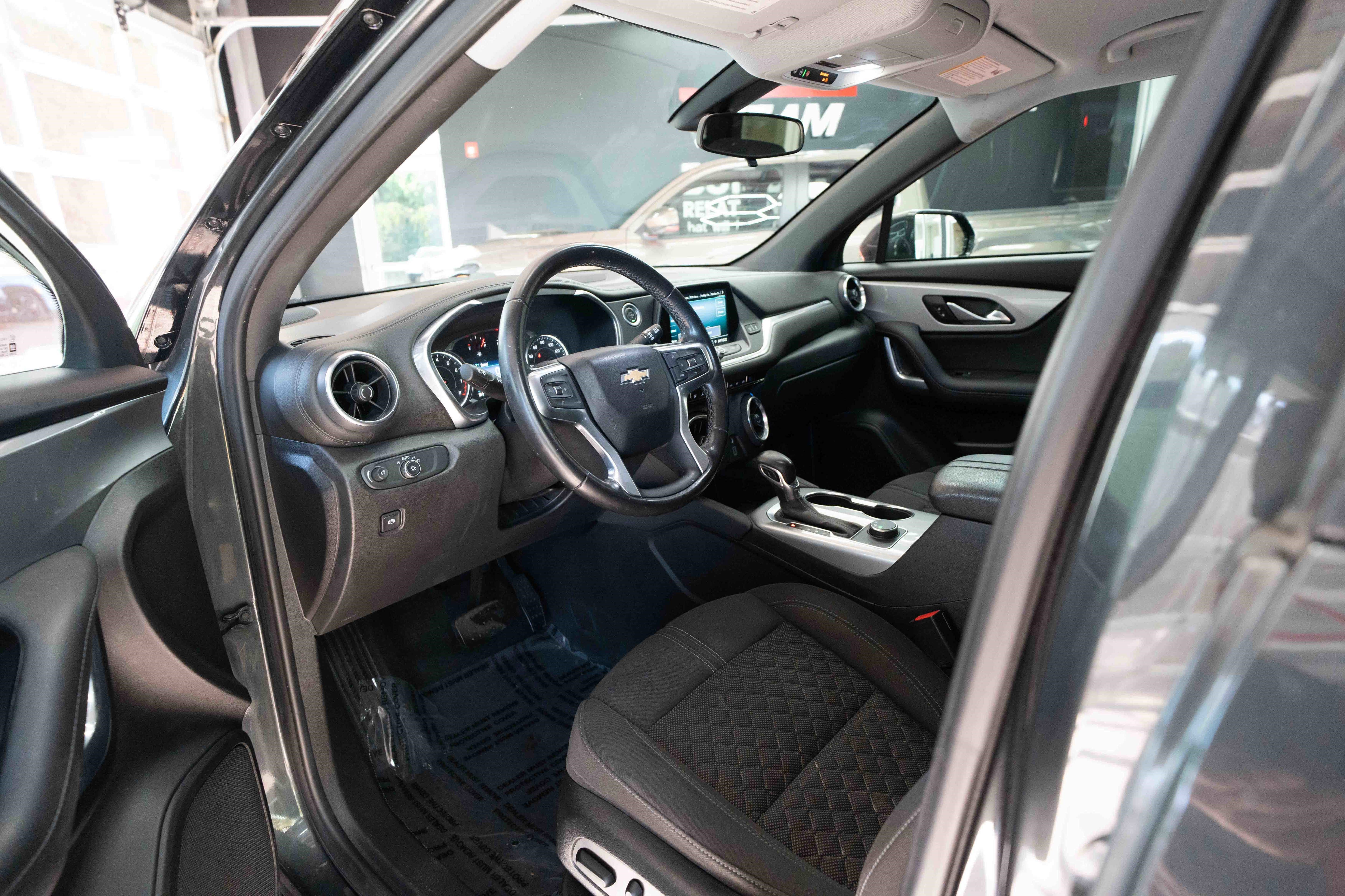 Used 2020 Chevrolet Blazer LT image 8