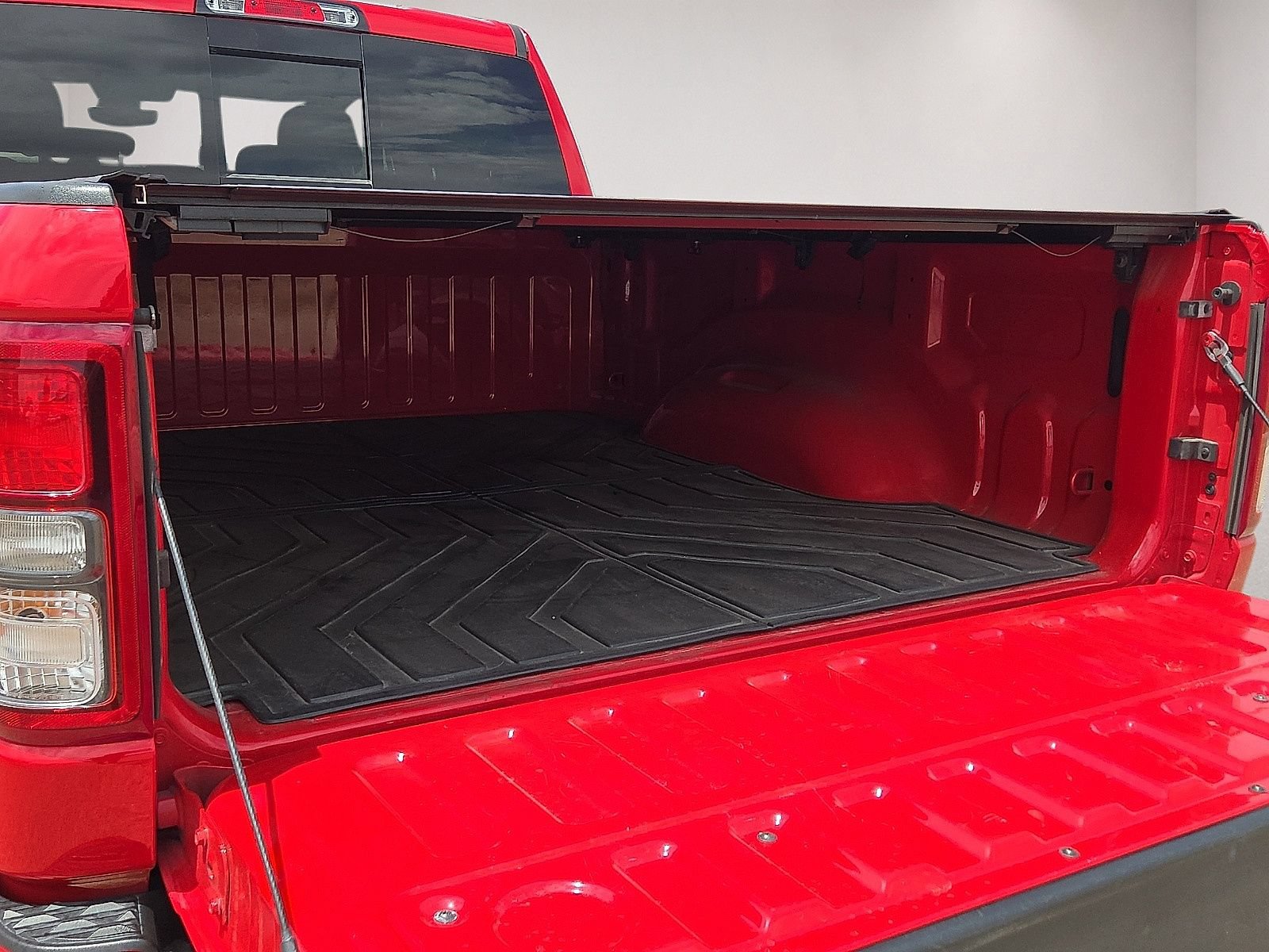 Used 2022 RAM 1500 Big Horn AWD/4WD image 14