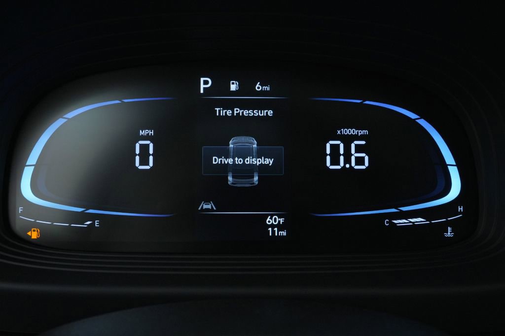 New 2025 Hyundai Venue SEL image 43