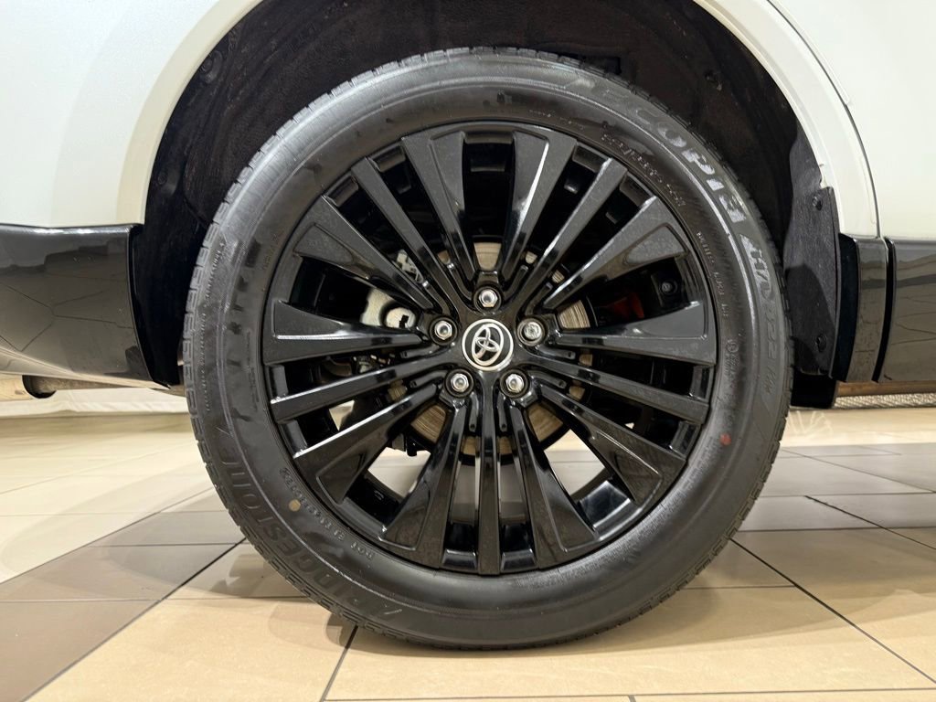 Certified 2023 Toyota Venza Nightshade AWD/4WD image 9
