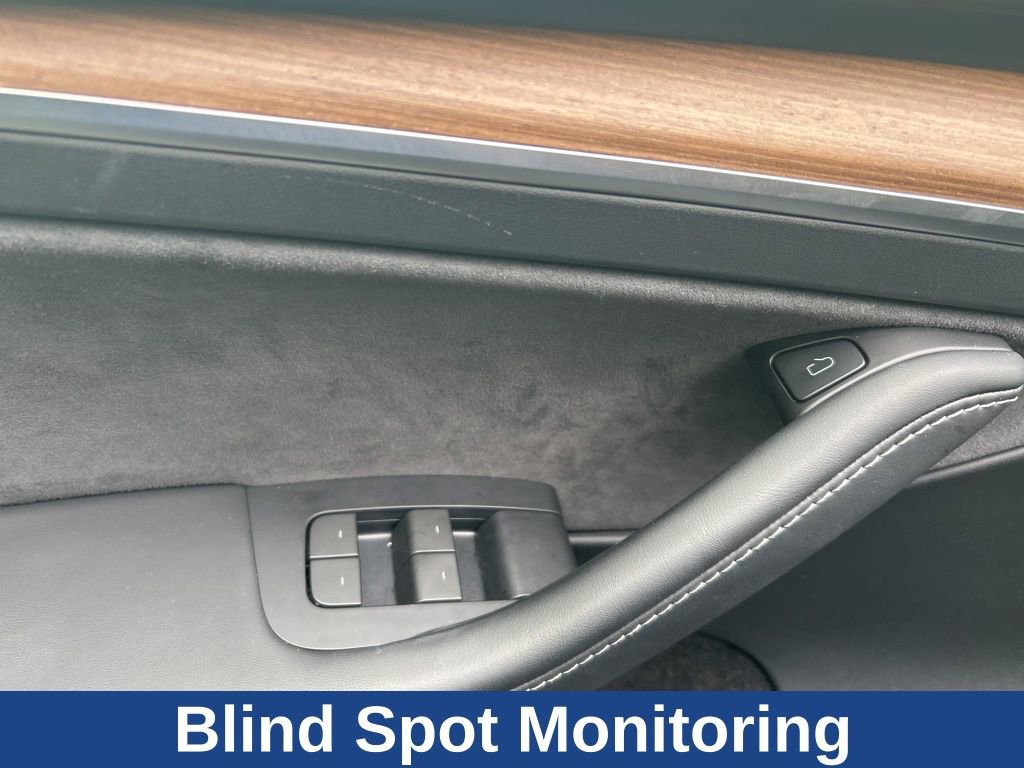 Used 2024 Tesla Model Y Long Range AWD/4WD image 7