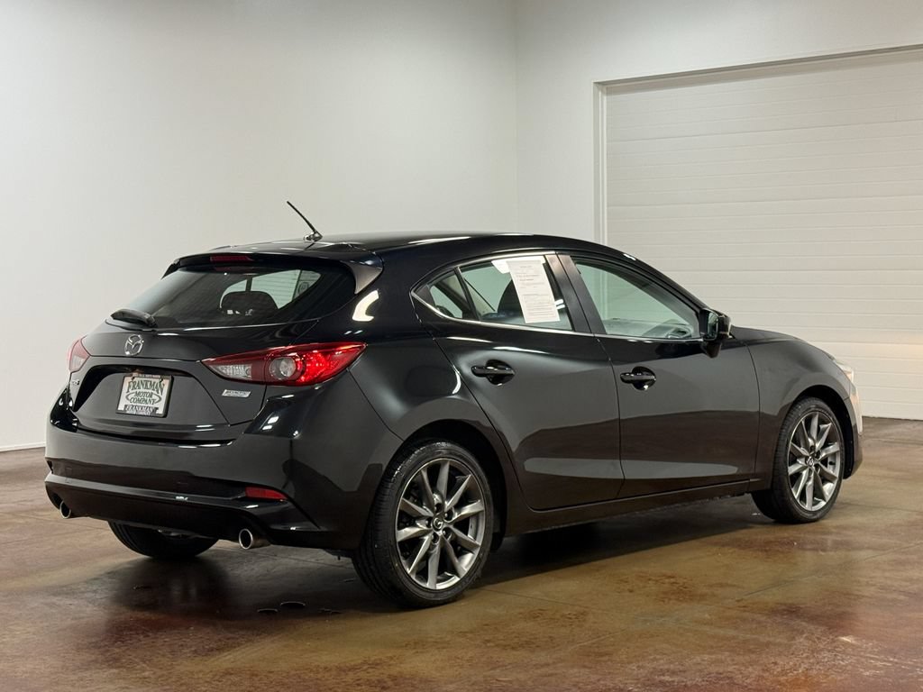 Used 2018 MAZDA MAZDA3 Touring FWD image 4