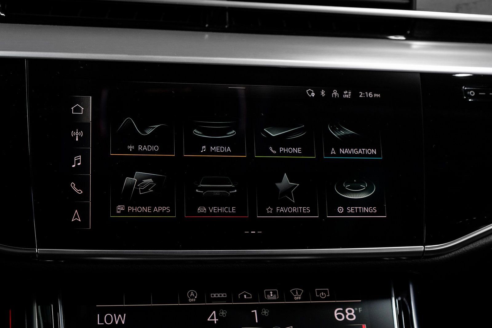 Used 2022 Audi A8 L 3.0T w/ Luxury Package image 38