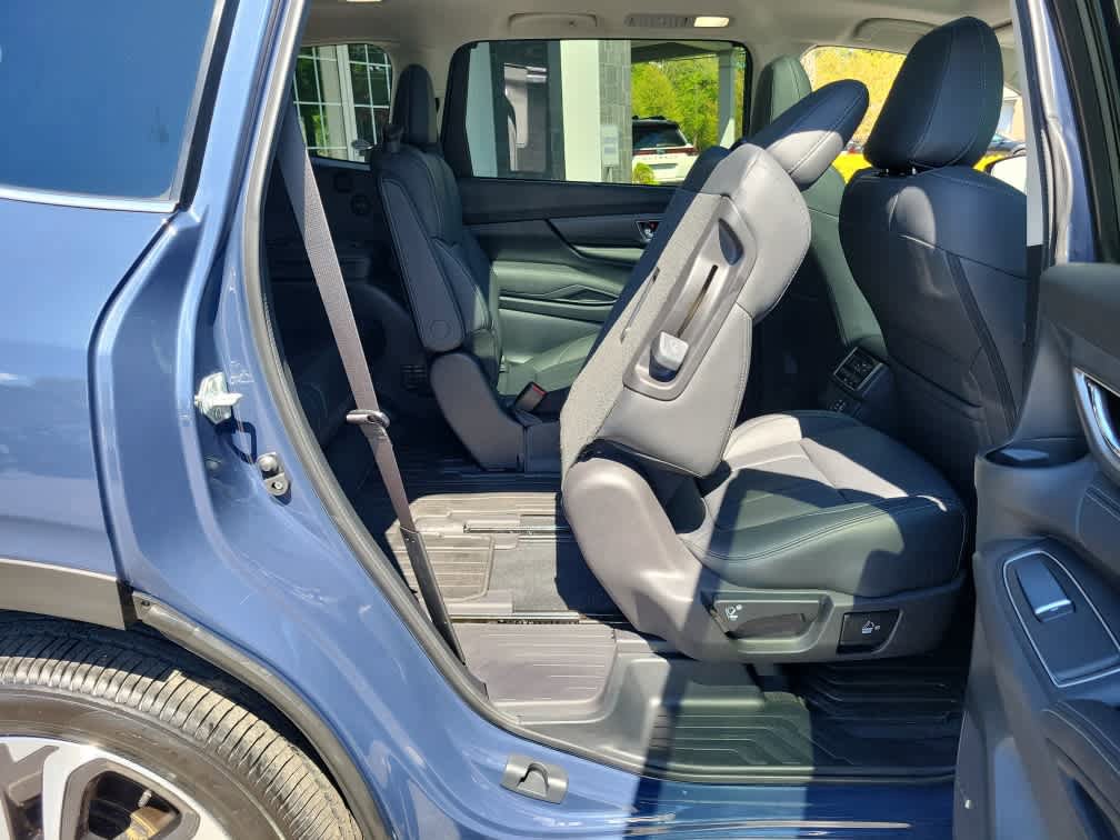 Certified 2025 Subaru Ascent Limited AWD/4WD image 35