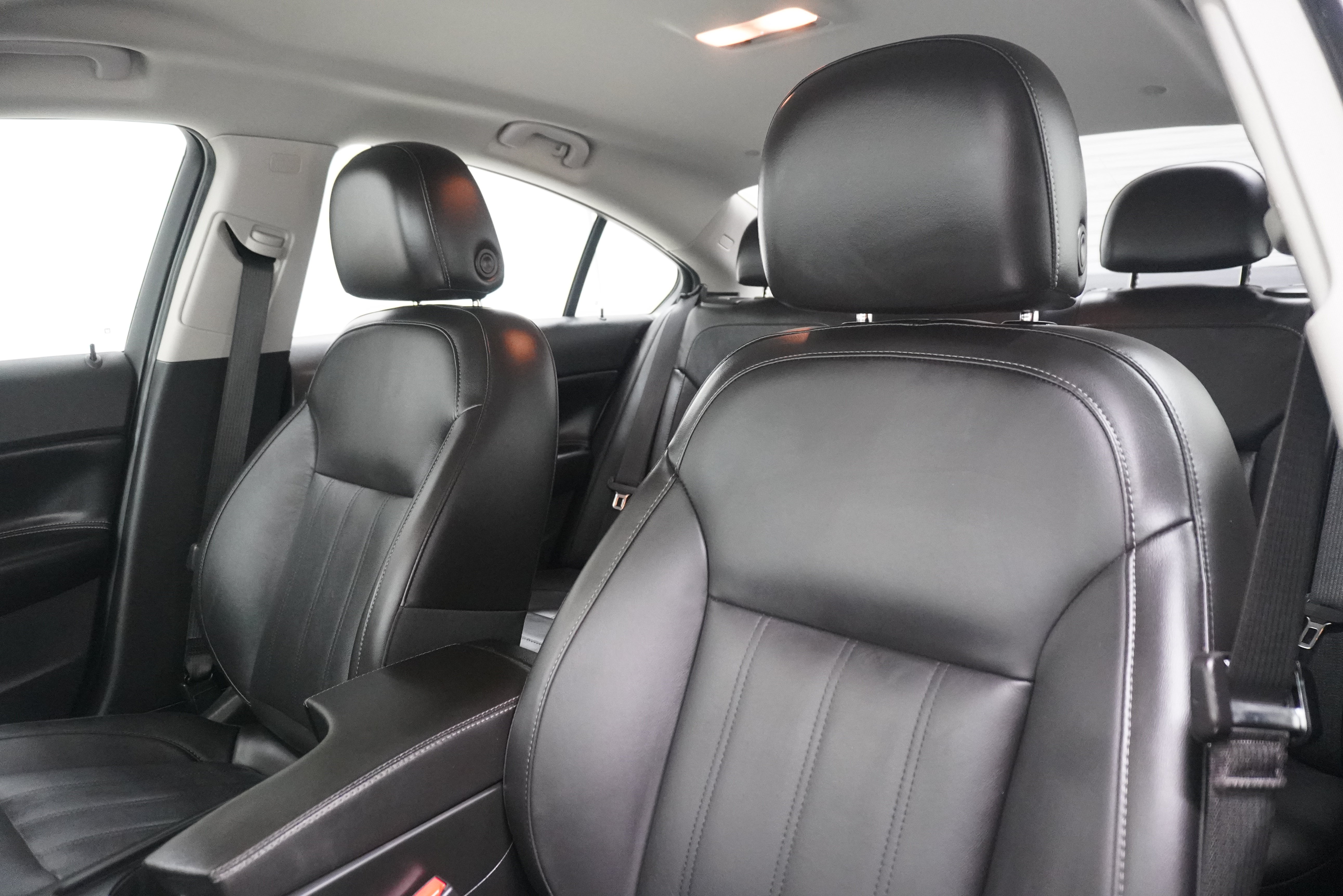 Used 2017 Buick Regal Sport Touring FWD image 10
