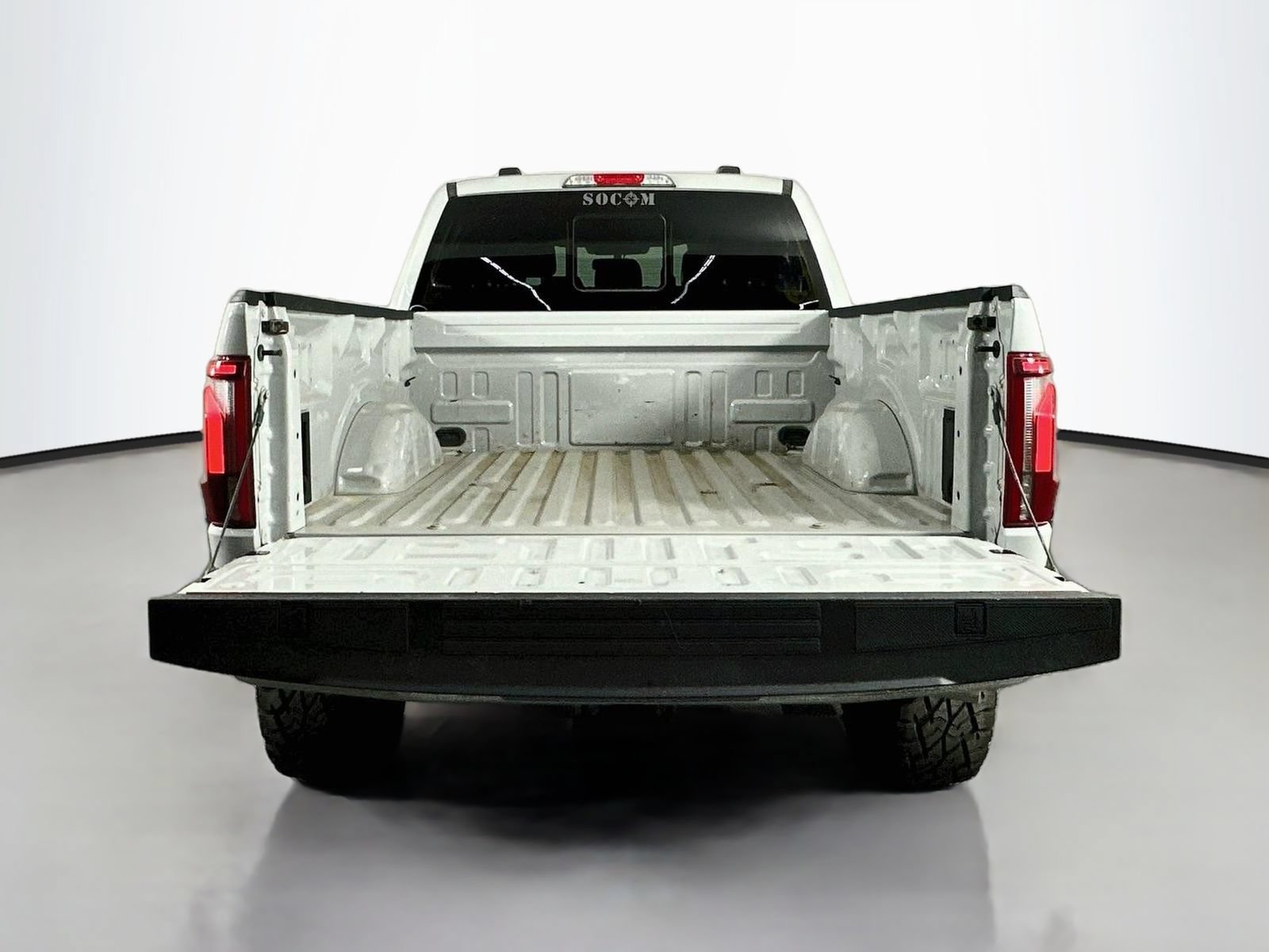 Used 2024 Ford F150 Lariat w/ Tow/Haul Package AWD/4WD image 28