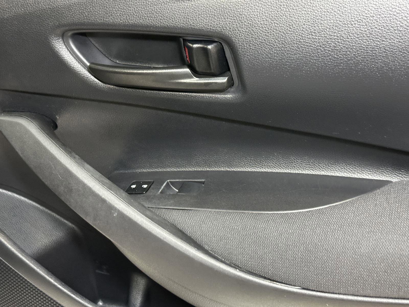 Used 2025 Toyota Corolla LE FWD image 37