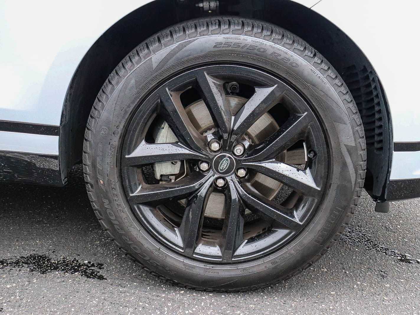 Used 2024 Land Rover Range Rover Velar Dynamic SE AWD/4WD image 9