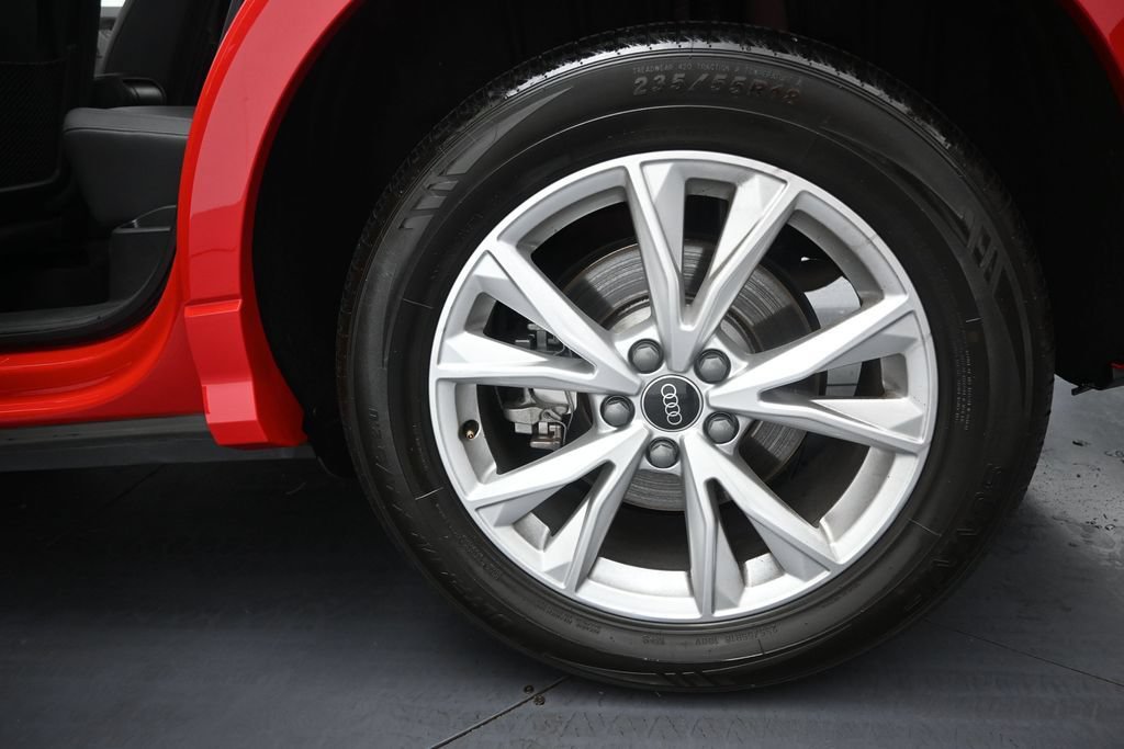 Used 2024 Audi Q3 2.0T Premium AWD/4WD image 46