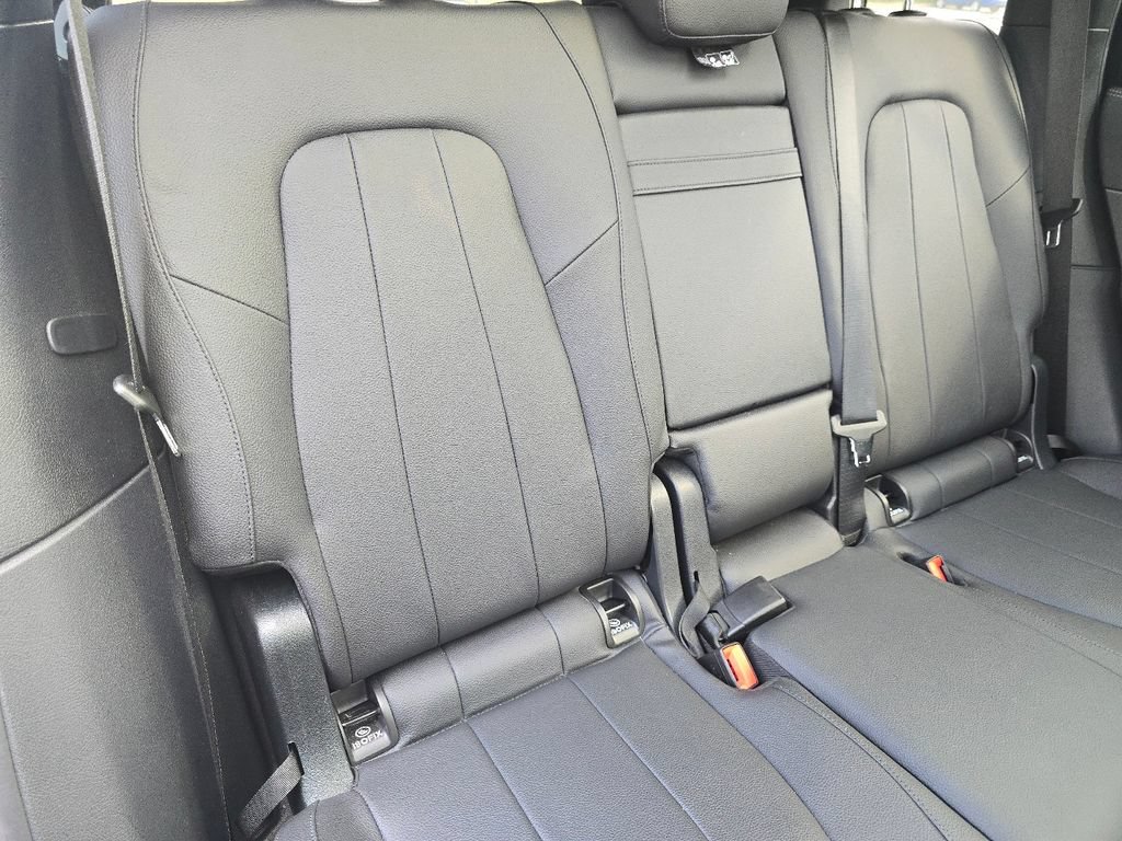 Certified 2023 Mercedes-Benz GLB 250 4MATIC image 20