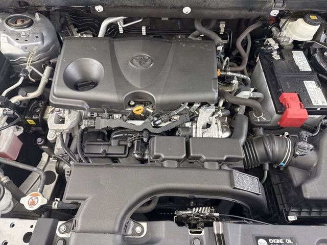 Used 2021 Toyota RAV4 XLE w/ Convenience Package image 21