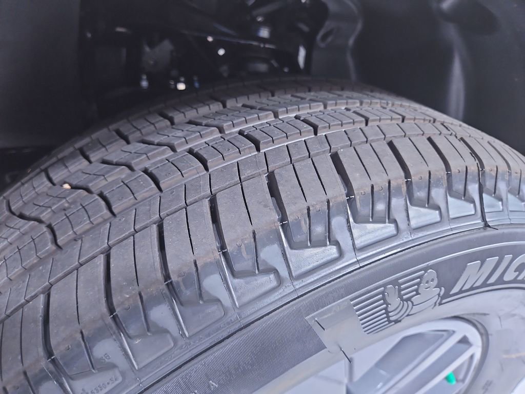 New 2026 Nissan Frontier SV image 26