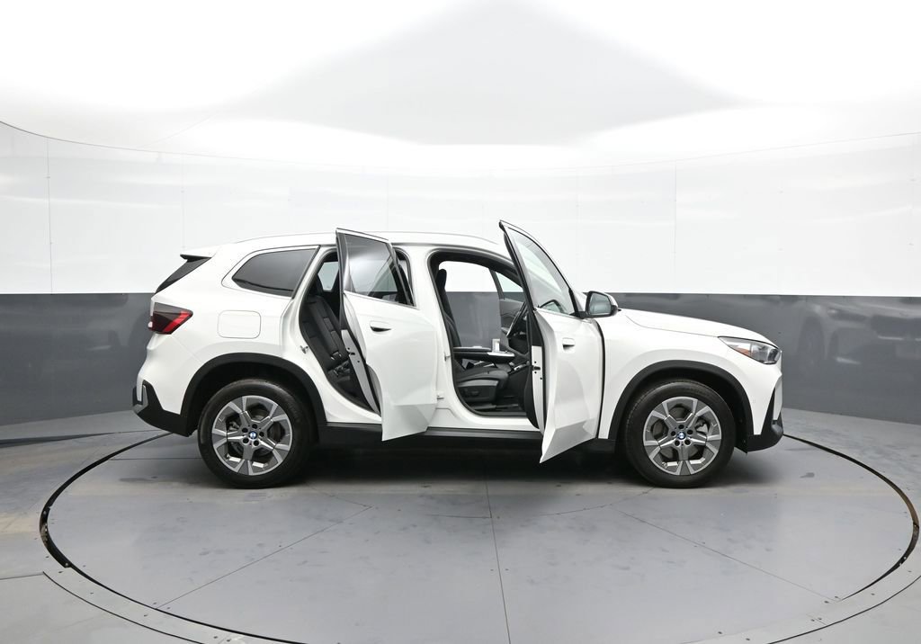 Used 2023 BMW X1 xDrive28i w/ Convenience Package AWD/4WD image 44
