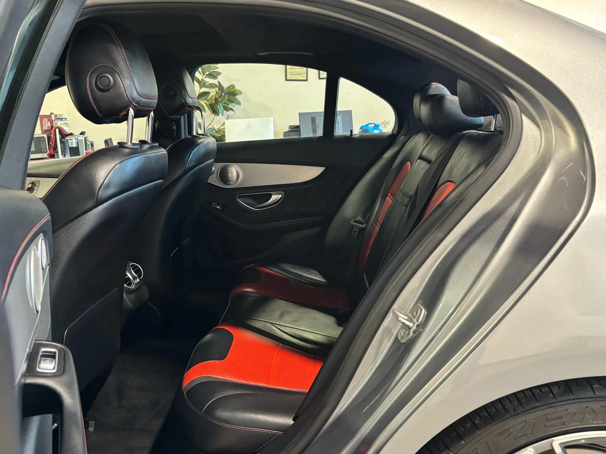 Used 2015 Mercedes-Benz C 63 AMG Sedan image 14