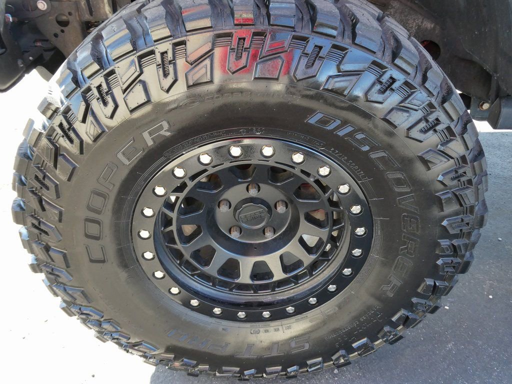 Used 2018 Jeep Wrangler Unlimited Rubicon image 10