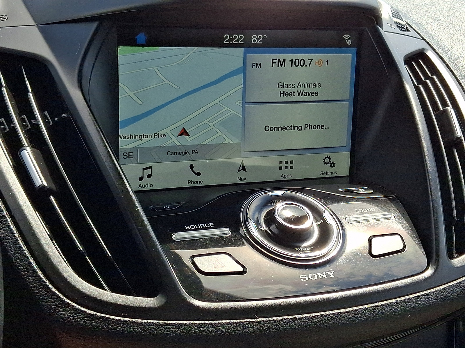 Certified 2019 Ford Escape Titanium AWD/4WD image 17